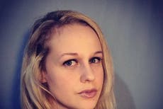 Renuncia abogado tras denuncia de cateo en casa de analista en Florida