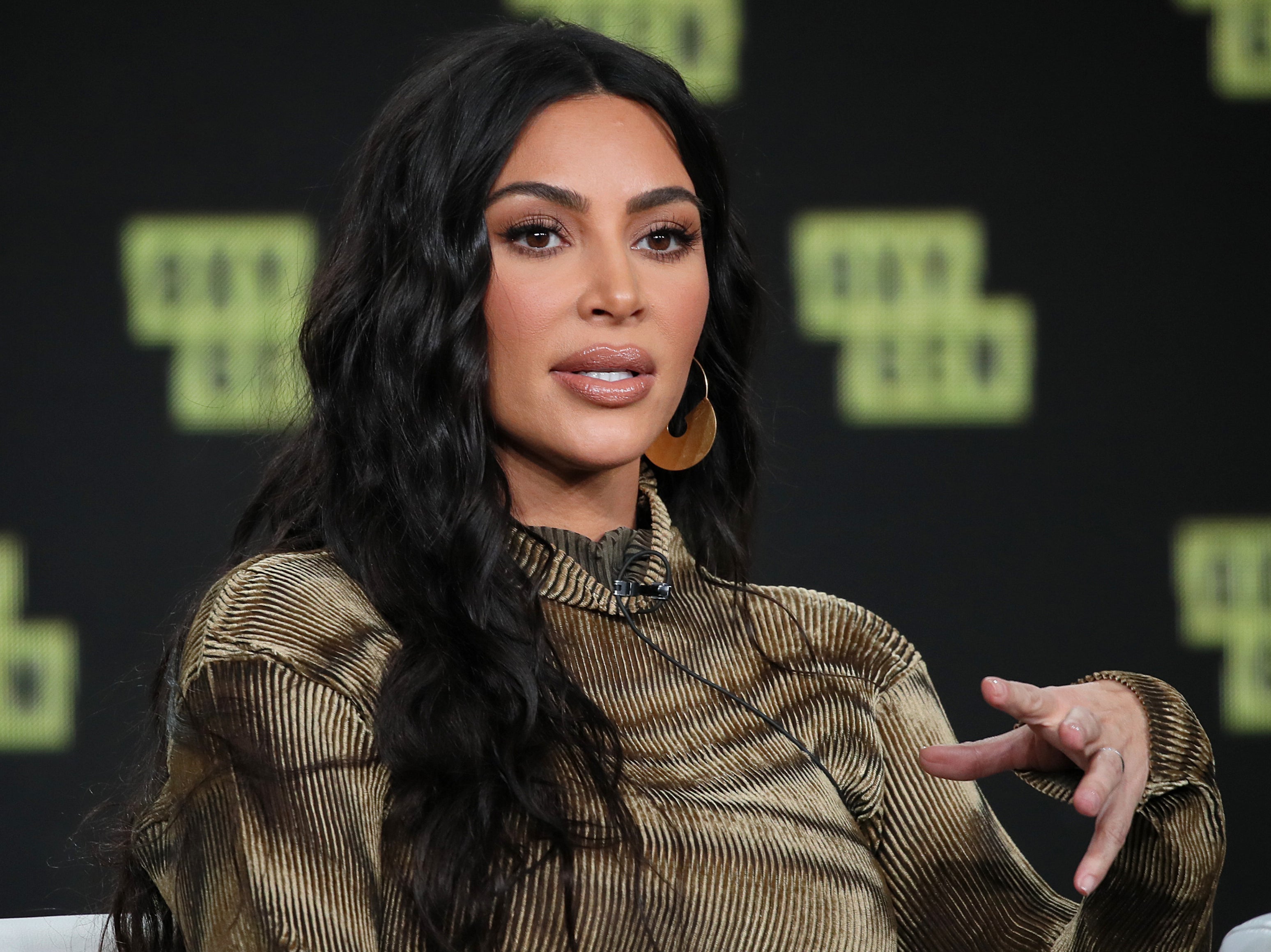 <p>Kim Kardashian West habla sobre The Justice Project durante la gira Winter TCA 2020 el 18 de enero de 2020 en Pasadena, California.</p>