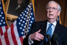Mitch McConnell insta a Senado a aprobar ley de Defensa