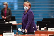 Angela Merkel pide a los alemanes que tengan una Navidad por Skype 