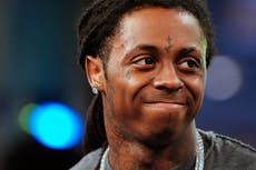 Rapero Lil Wayne acepta culpabilidad por cargo federal por armas