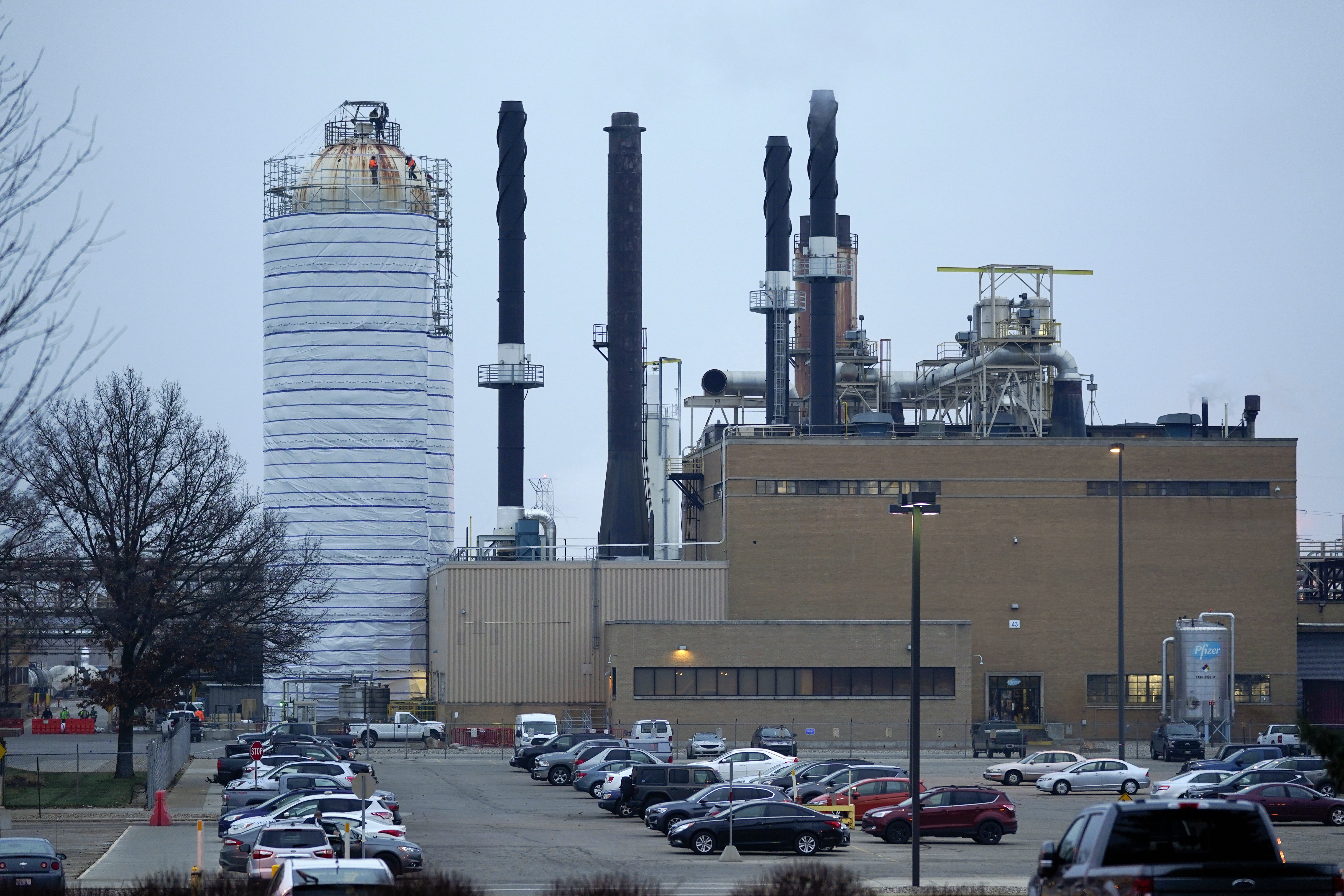 La planta Pfizer Global Supply Kalamazoo se ve en esta fotografía en Portage, Michigan, tomada el viernes 11 de diciembre de 2020.&nbsp;