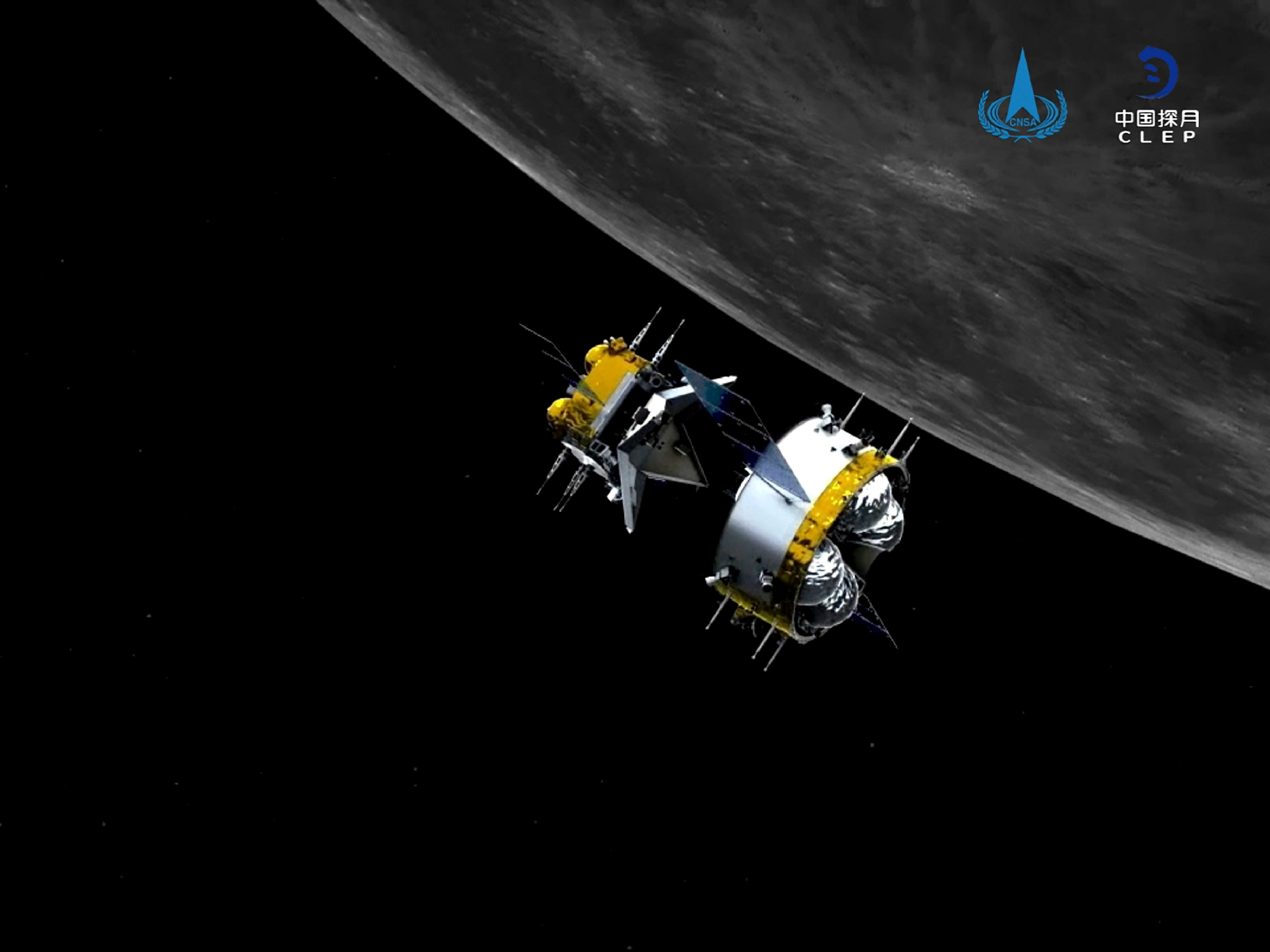 Esta ilustración proporcionada por la Administración Nacional China del Espacio muestra a la sonda orbital y el módulo de regreso de la nave china Chang'e 5 tras separarse del módulo de ascenso, en el Centro de Control Aeroespacial de Beijing, el domingo 6 de diciembre de 2020. La nave inició el domingo 13 de diciembre de 2020 el regreso a Tierra con muestras de rocas lunares.&nbsp;