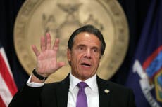 Ex asistente culpa al gobernador de Nueva York de acoso sexual