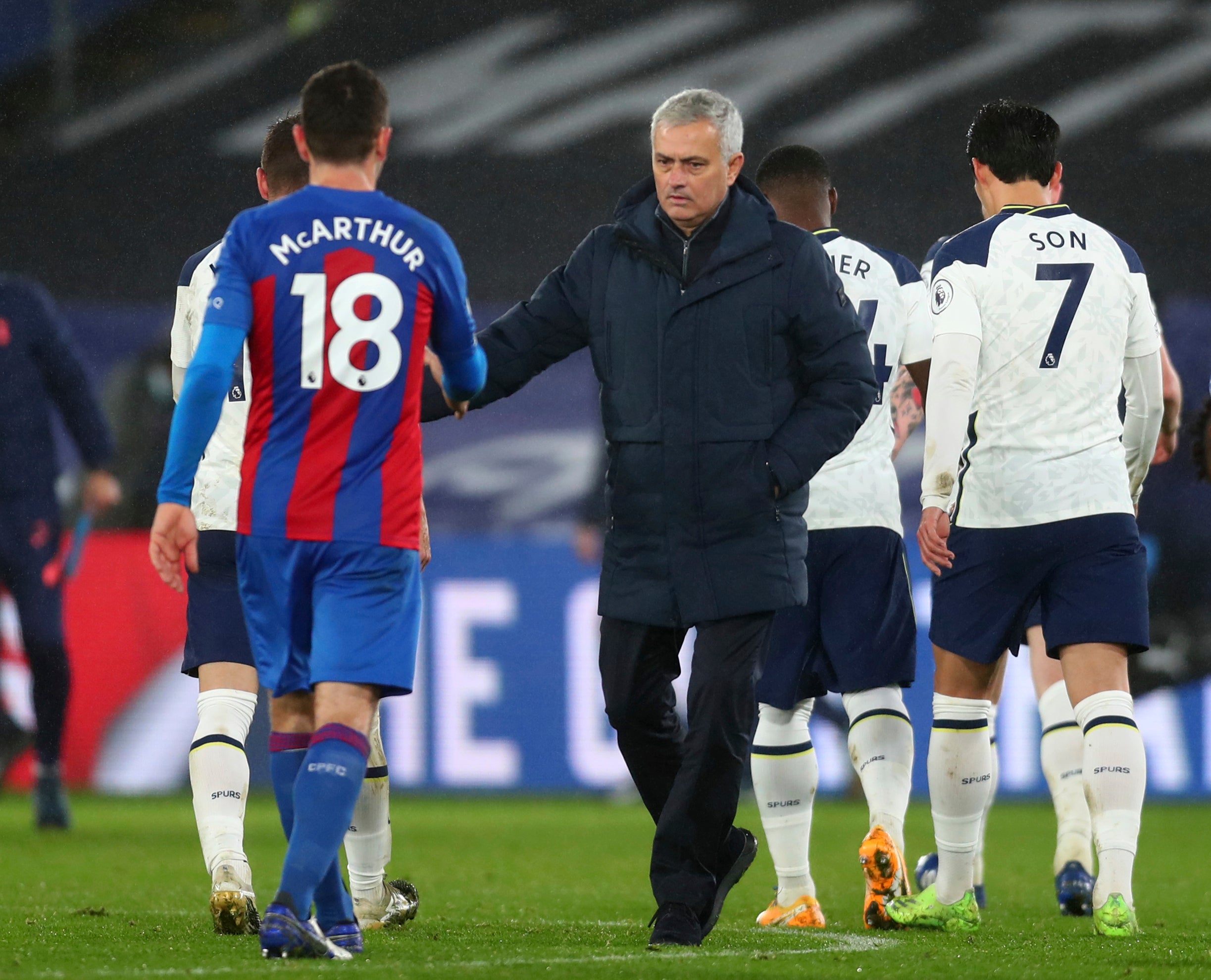 El técnico de Tottenham José Mourinho al final del empate 1-1 contra Crystal Palace.