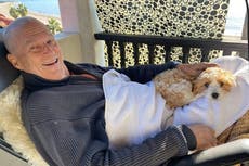 Jeff Bridges muestra cabeza rapada y da actualización sobre el cáncer