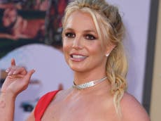 Padre de Britney Spears se defiende en medio de la batalla por la tutela 