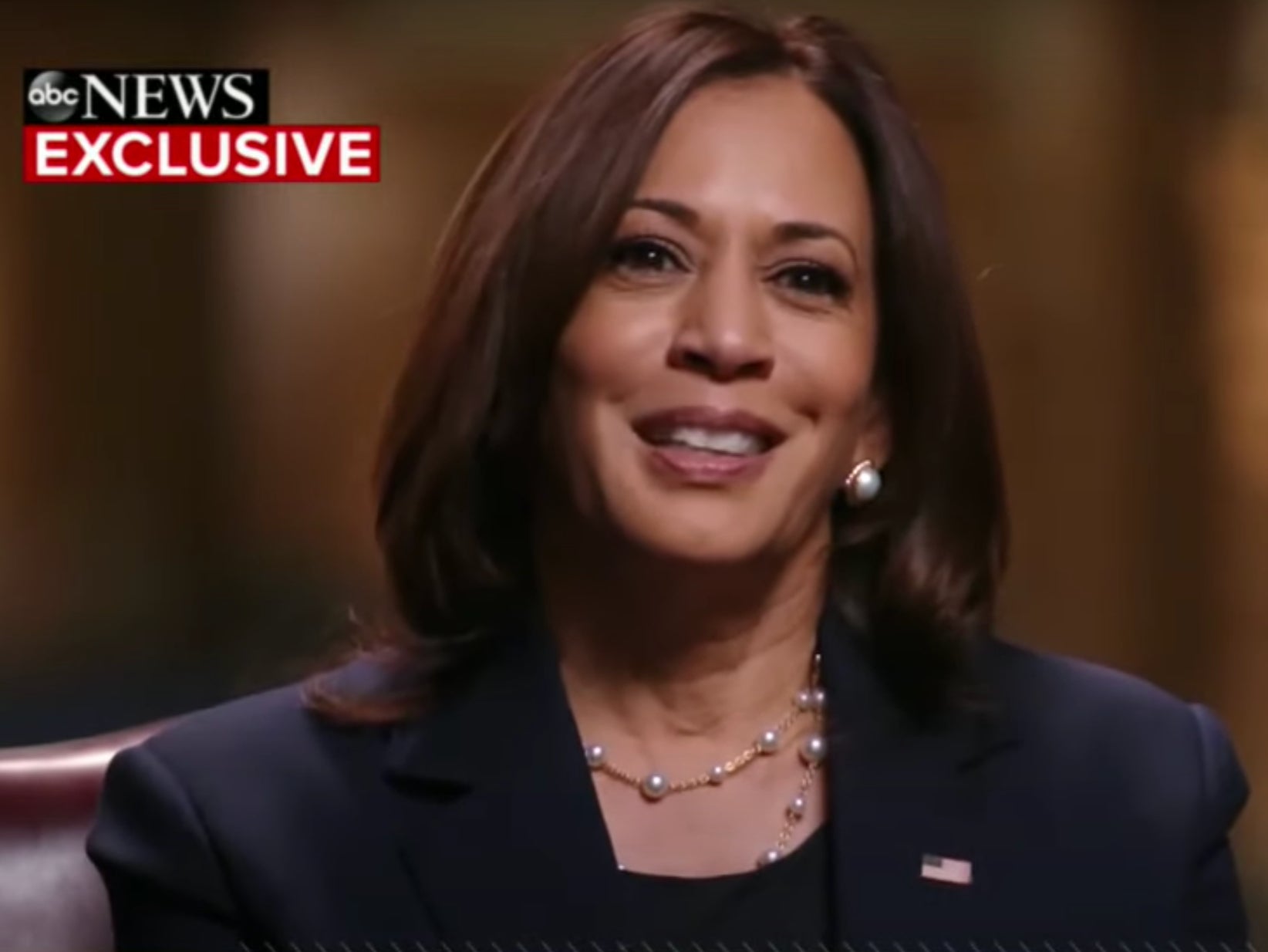 Kamala Harris arremete contra artículo que critica a Jill Biden