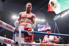Canelo Álvarez da una lección brutal de humildad a Callum Smith