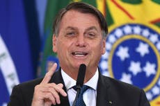 Bolosonaro dice que la vacuna COVID convierte a personas en cocodrilos