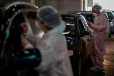 Francia dice que la vacuna “debería funcionar” contra la nueva cepa