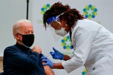 Joe Biden recibe la vacuna contra el COVID-19 en televisión nacional