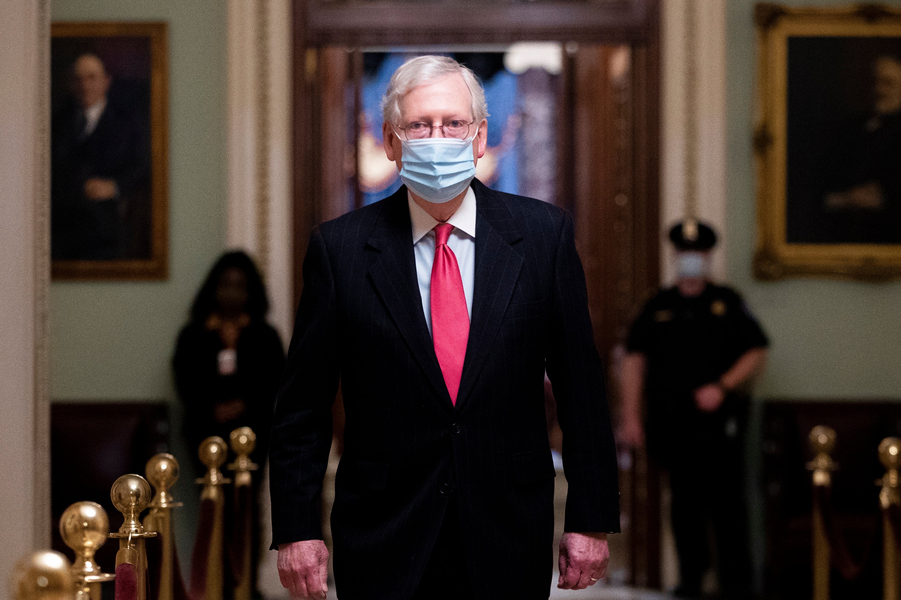 McConnell rechaza sesión de emergencia para juicio político de Trump