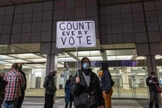 Trump y Partido Republicano demandados por violar ley del KKK con ‘conspiración’ para suprimir el voto negro