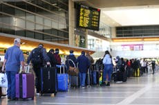 Estados Unidos rompe récord de hospitalizaciones por COVID-19