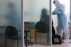 Llegan a Chile primeras 10 mil dosis de vacunas de Pfizer