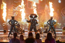 El programa de televisión The Masked Singer UK resultó ser una distracción ridícula y colorida