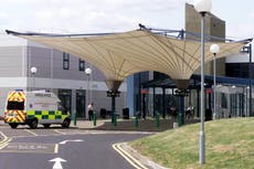 COVID: Hospital de Londres está en alerta por escases de oxígeno