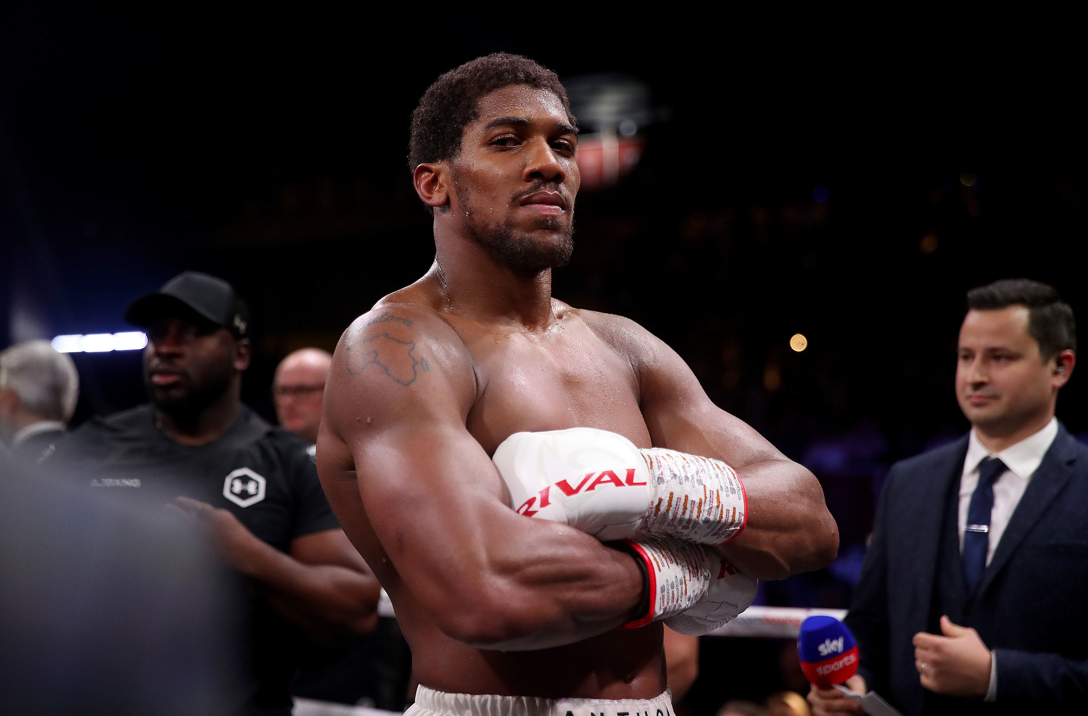 Anthony Joshua tiene la esperanza de medirse ante Tyson Fury este 2021