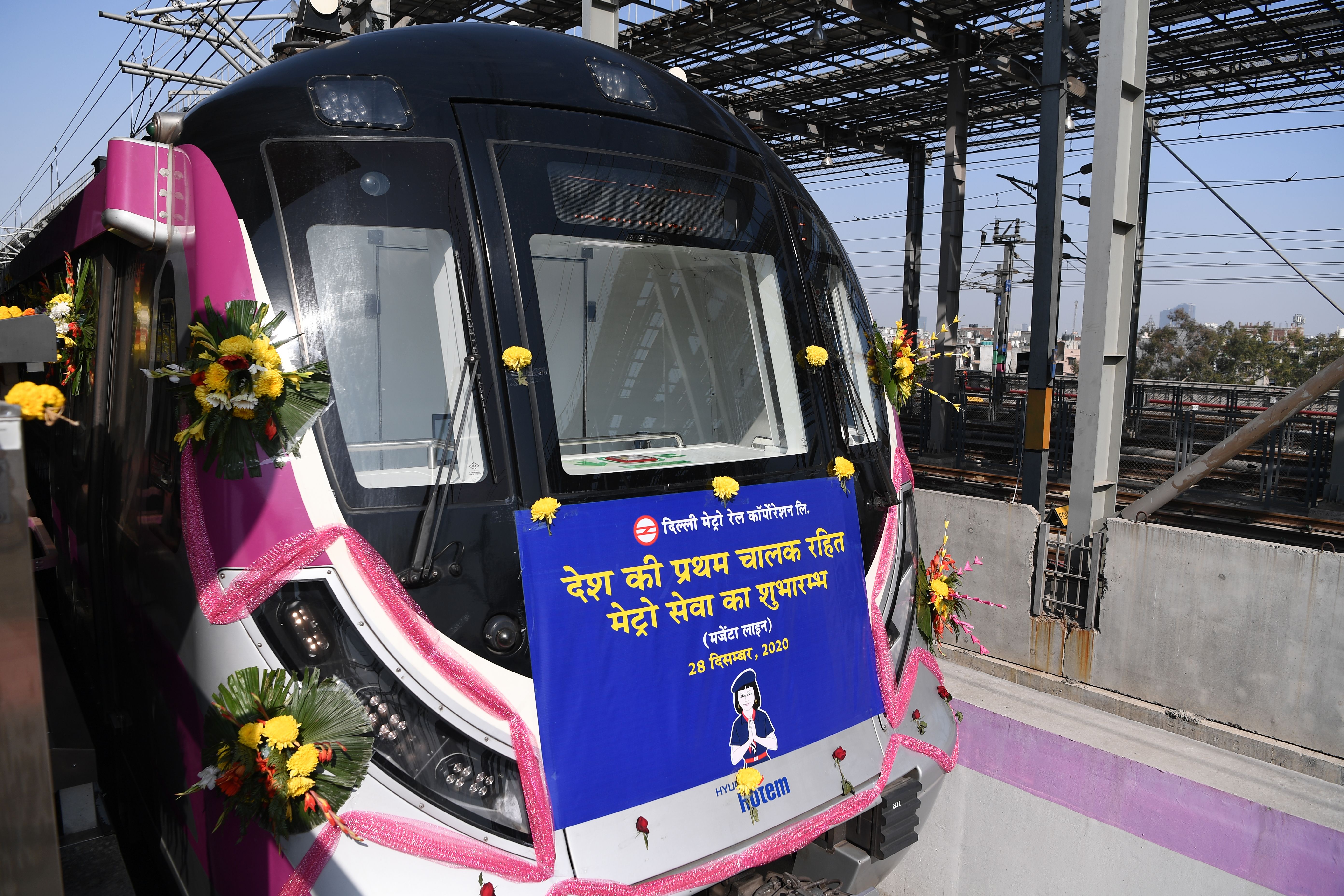 India lanza su primer tren de metro sin conductor