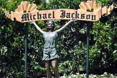 Dentro de Neverland, la finca abandonada de Michael Jackson