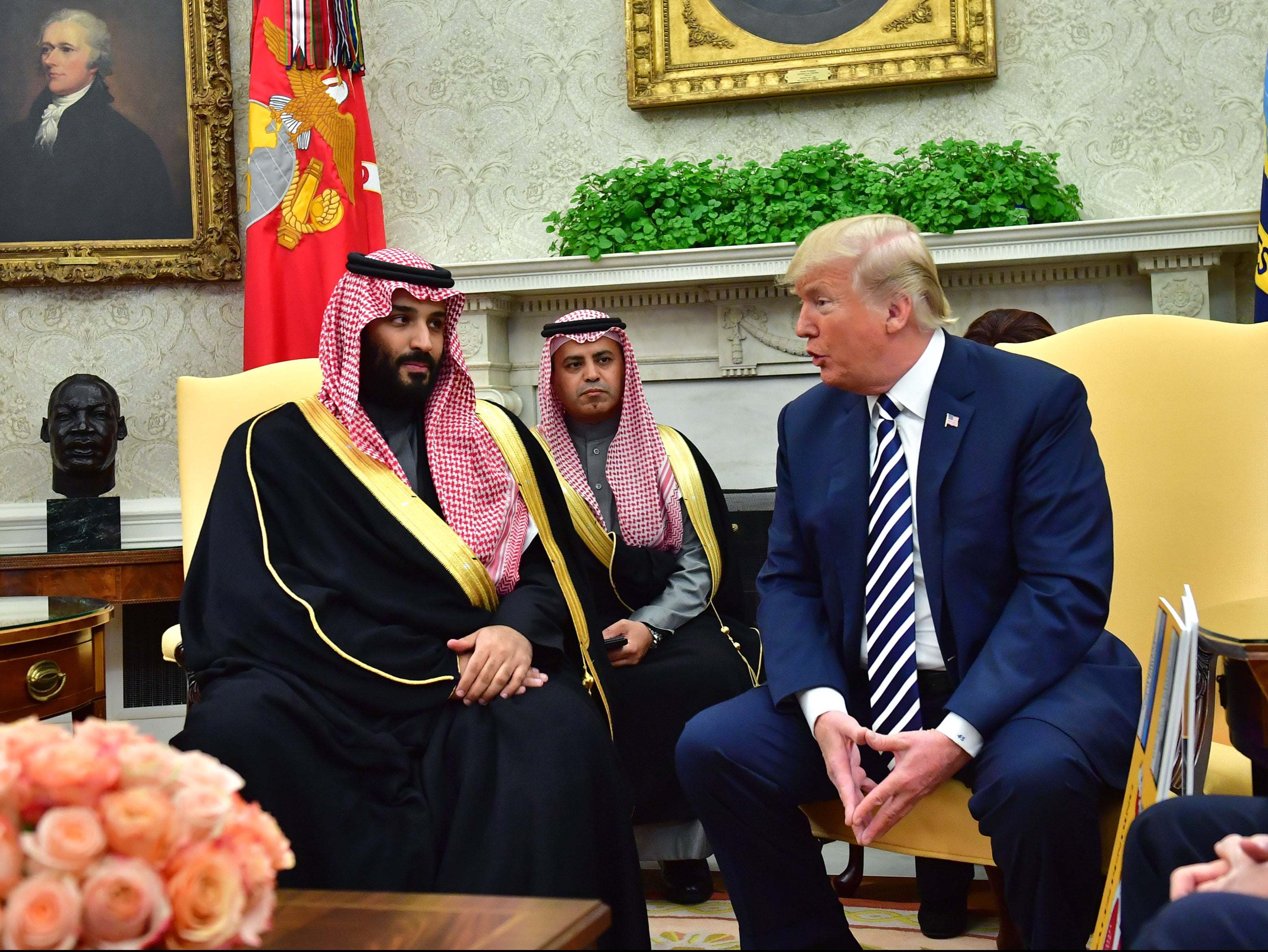 Trump aprueba venta de bombas por $290 mdd a Arabia Saudita