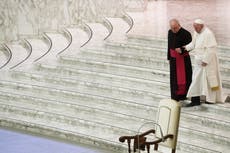 Papa Francisco no oficiará misa de Año Nuevo por dolor de ciática