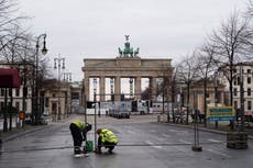 Alemania prohíbe reuniones masivas y fuegos artificiales