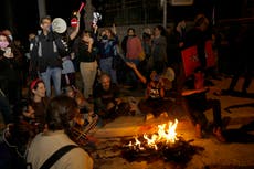 Miles protestan y exigen renuncia de Netanyahu en Israel