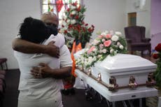 Funerarias en California se quedan sin espacio por COVID-19
