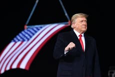 Trump pide a Pence revertir el resultado del Colegio Electoral