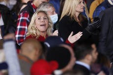 Georgia: Trump posa con congresista que apoya las teorías de QAnon