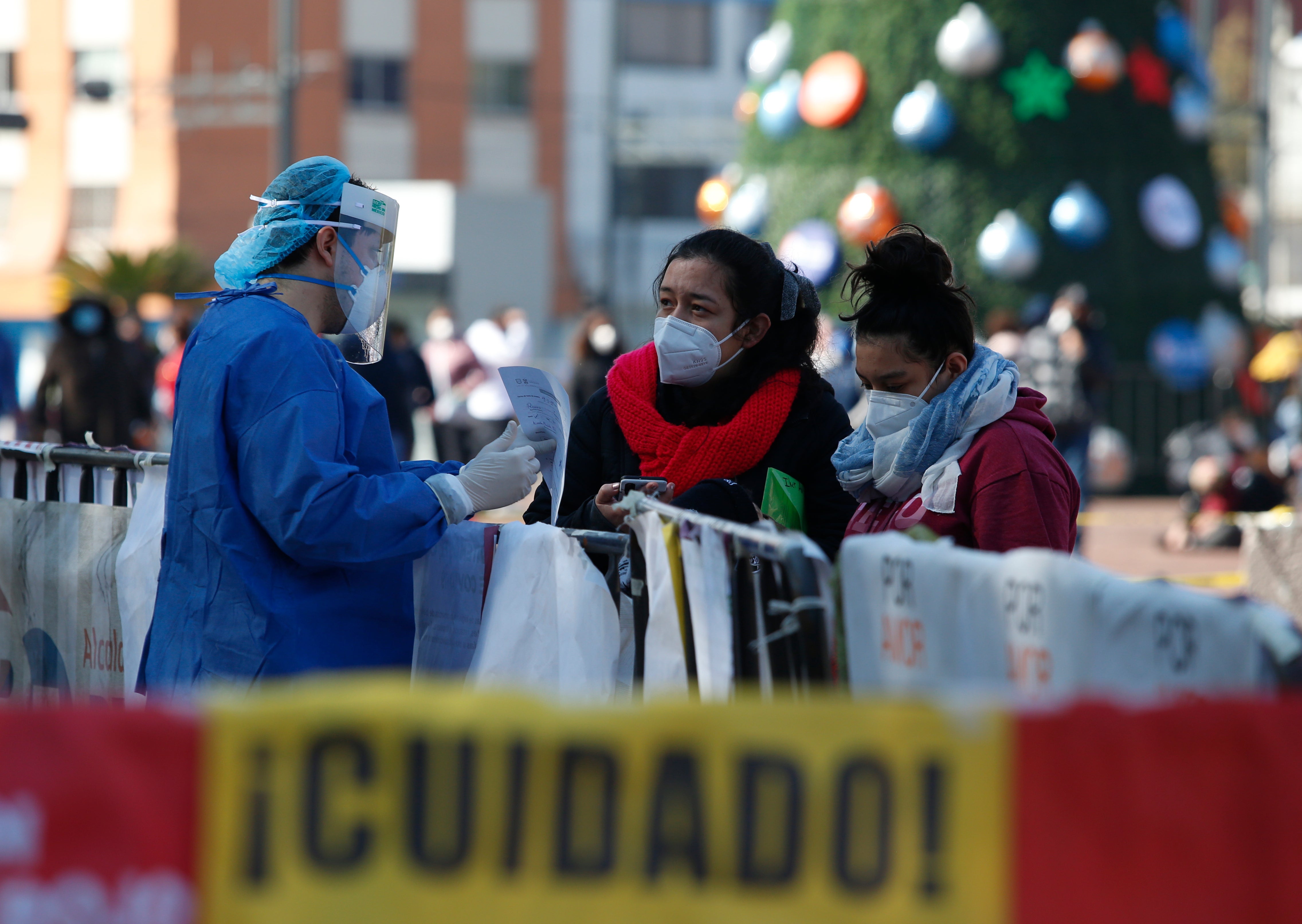 La economía de América Latina cayó durante 2020 un 6.9% debido a la pandemia de COVID-19