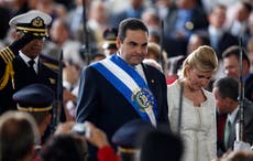Tribunal de El Salvador condena a expresidente y a su esposa por enriquecimiento ilícito