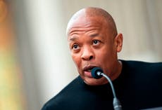 Raperos envían oraciones a Dr. Dre tras reportes de aneurisma cerebral