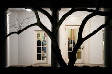 Trump sube la presión contra Pence en ‘almuerzo tenso’