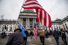 Trump pide a sus simpatizantes que protesten en paz en el Capitolio