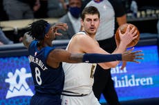 Jokic y Nuggets remontan para superar a Timberwolves