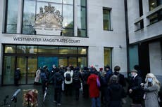 Corte británica niega fianza al fundador de WikiLeaks