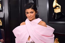 Kylie Jenner enfrenta críticas por lanzar desinfectante de manos
