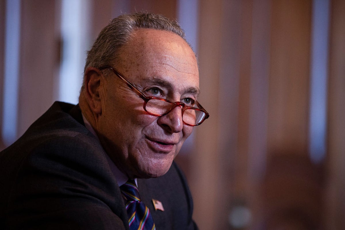 Schumer pide a Biden declarar crisis climática como emergencia nacional ...