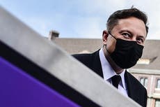 Elon Musk insta a las personas a que se alejen de WhatsApp