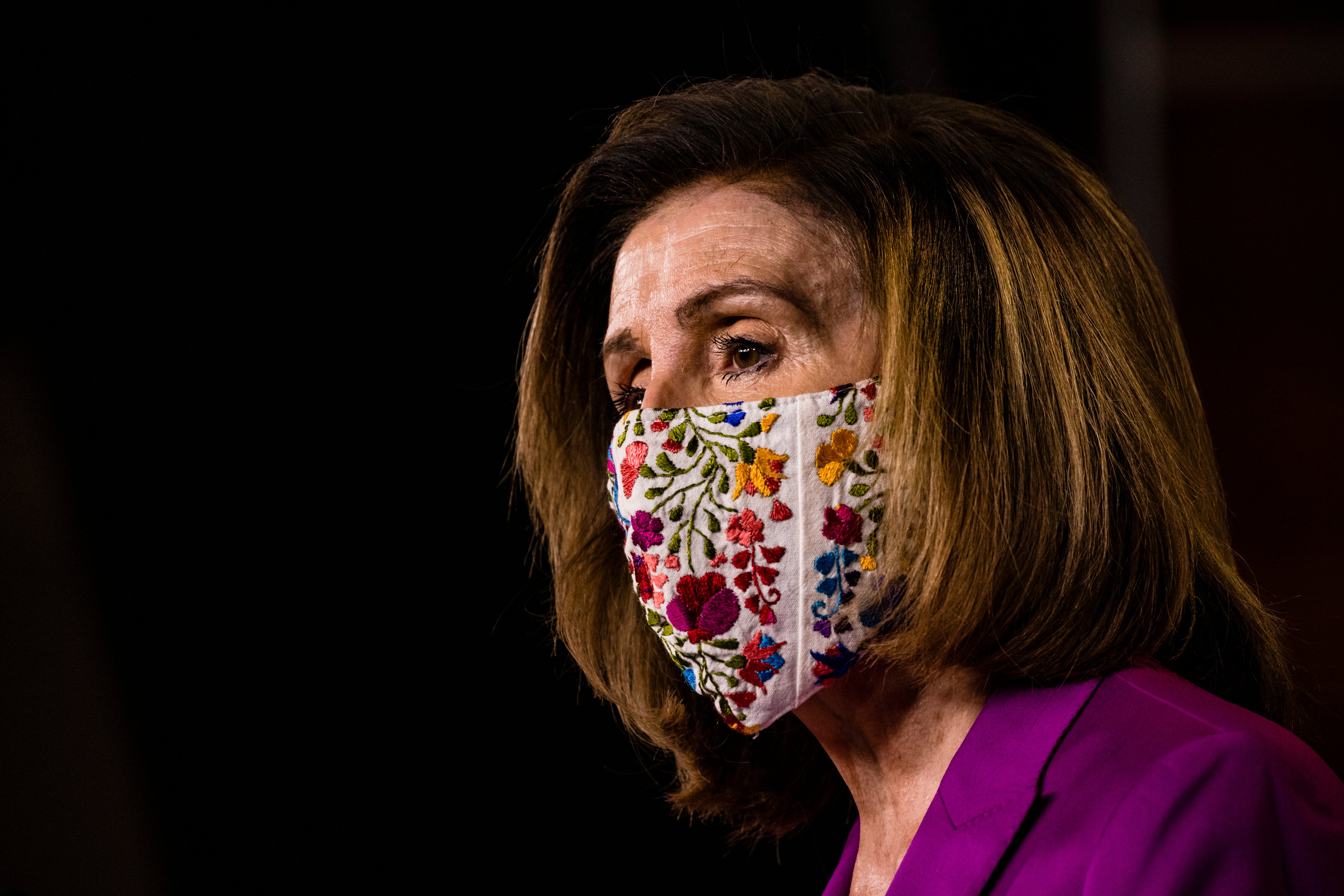 Pelosi: Hay salvaguardas para que Trump no use armas nucleares