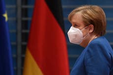 Merkel considera “problemático” expulsar de Twitter a Trump