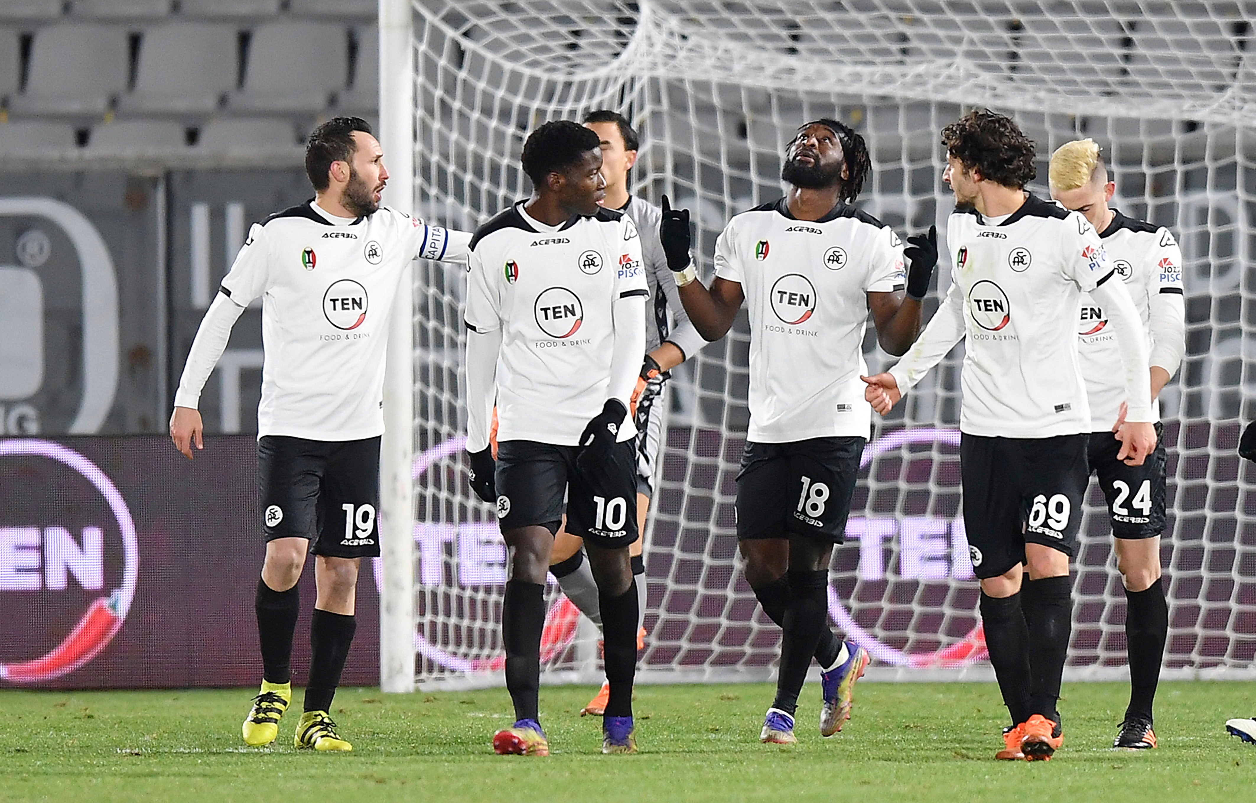 Spezia se aleja de la zona del descenso al derrotar a Sampdoria