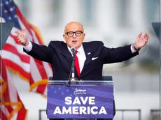 Casa Blanca y su “amor” por Giuliani mientras Trump ordena no pagarle