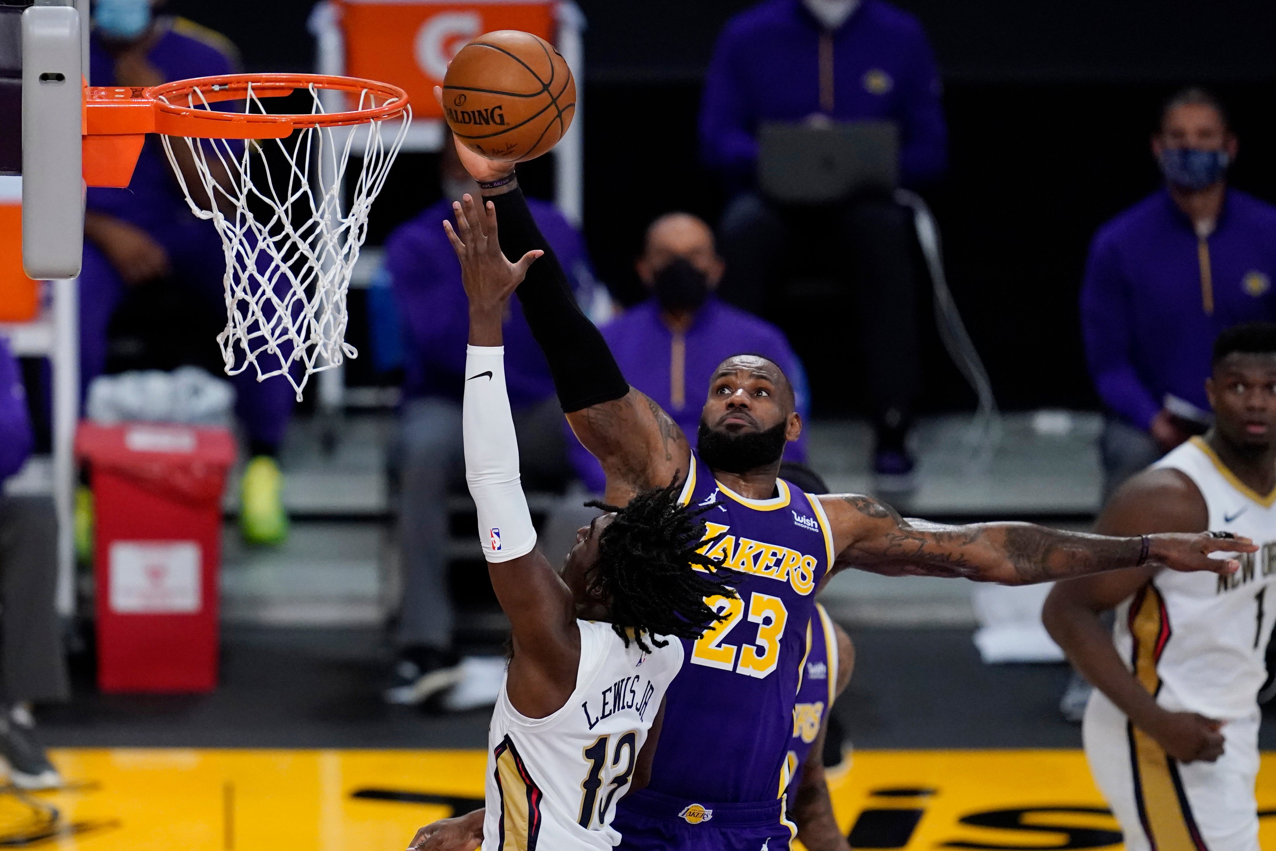 Los Lakers siguen invictos en cinco encuentros contra los Pelicans desde el canje que envió a Davis a Los Ángeles