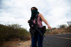 En México las mujeres toman las armas y luchan contra el narcotráfico