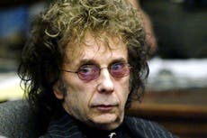 Muere Phil Spector, productor de los Beatles condenado por asesinato