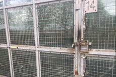 Solicitantes de asilo encerrados en cuarteles tras brote de COVID-19